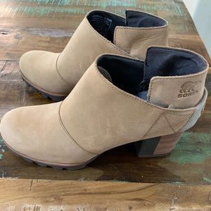 Sorel Women’s booties